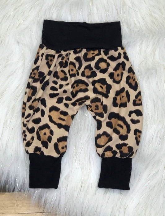 Joggers - Latte Cheetah Harem Size 9M